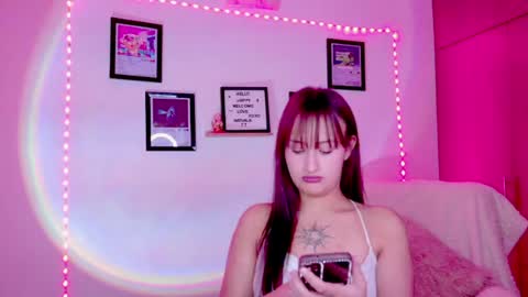 Nathalia Ramirez online show from 06-26-26, 03:00