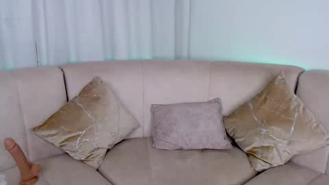 Snapshot of nathaliasmith chatting on 03-08-25, 05:28 Nathalia online show from 03-08-25, 05:28