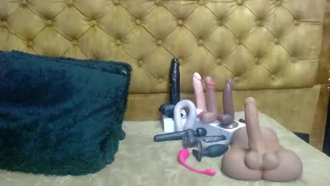 Snapshot of nathaliasmith3x chatting on 01-19-25, 03:18 Nathalia online show from 01-19-25, 03:18