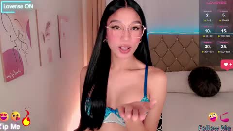   please follow me guyss online show from 03-05-25, 04:57