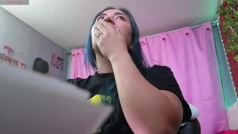 Snapshot of nathalie_zanettii chatting on 04-02-26, 01:14 Nathalie online show from 04-02-26, 01:14