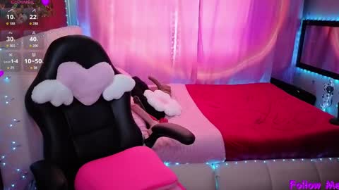 Snapshot of nathalie_zanettii chatting on 04-06-26, 07:04 Nathalie online show from 04-06-26, 07:04