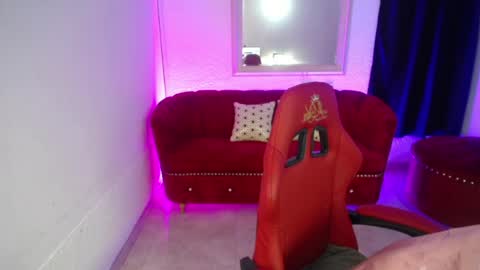 nathaly low online show from 06-22-26, 12:13