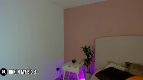 NATHALY  online show from 05-09-26, 10:42