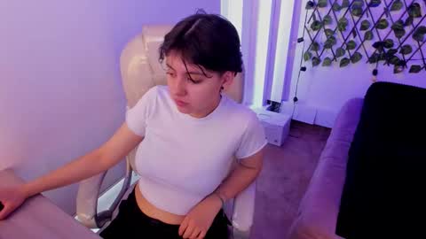 nathalyy_ds online show from 10-12-25, 07:35