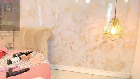 Snapshot of nathamiller chatting on 09-25-25, 08:45 Natha online show from 09-25-25, 08:45