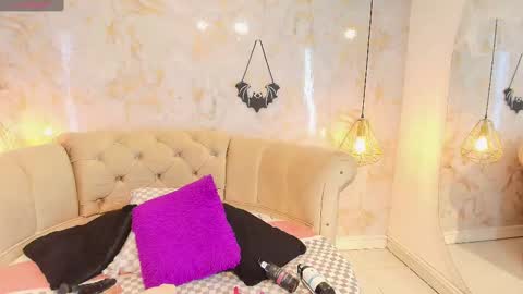 Snapshot of nathamiller chatting on 10-04-25, 07:12 Natha online show from 10-04-25, 07:12