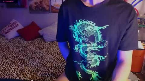 Snapshot of nathanbruce chatting on 10-10-25, 04:17 N A T H AN online show from 10-10-25, 04:17