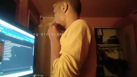 Snapshot of nathanbutler0 chatting on 10-19-25, 11:05 nathanbutler0 online show from 10-19-25, 11:05