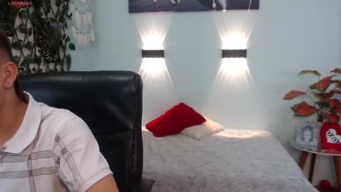 Snapshot of nathanclay chatting on 09-09-25, 12:37 nathanclay online show from 09-09-25, 12:37