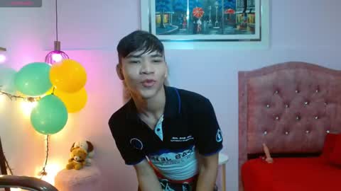 Snapshot of nathanclay chatting on 09-20-25, 04:02 nathanclay online show from 09-20-25, 04:02