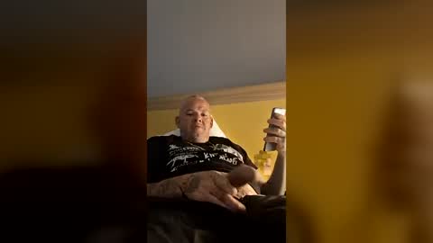 Snapshot of nathanrussell573 chatting on 07-12-26, 12:18 Tattdbgcock99 online show from 07-12-26, 12:18