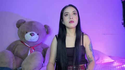 Snapshot of nathy_8 chatting on 01-03-25, 04:11 Nathalia online show from 01-03-25, 04:11