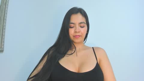 Snapshot of nathyy_garcia chatting on 10-31-25, 12:22 Nathyy online show from 10-31-25, 12:22