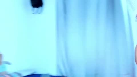 Snapshot of nati_sm chatting on 02-26-25, 12:25 Nati online show from 02-26-25, 12:25