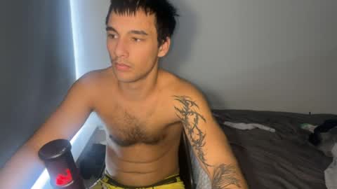 Snapshot of native_boy2 chatting on 04-21-26, 02:37 native_boy2 online show from 04-21-26, 02:37