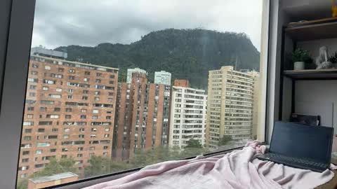 Snapshot of natsuki_saori chatting on 11-10-25, 04:50 online show from 11-10-25, 04:50