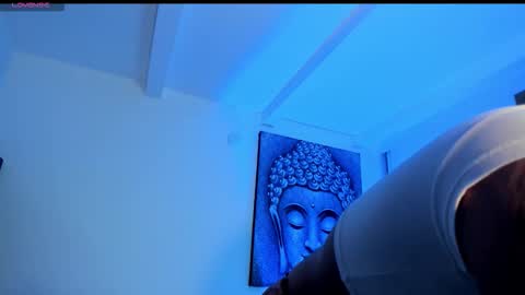 NATTASHA BROWN  online show from 02-09-26, 10:30