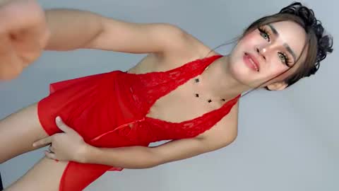 Nathalie smith online show from 04-29-26, 05:11