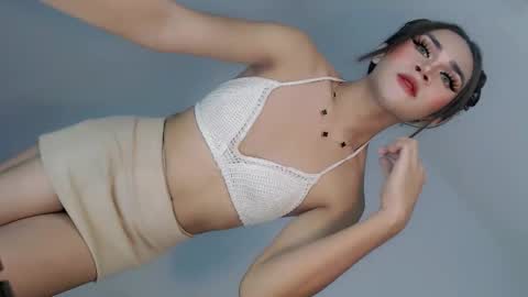 Nathalie smith online show from 05-20-26, 05:13
