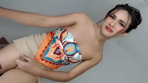 Nathalie smith online show from 06-29-26, 10:15