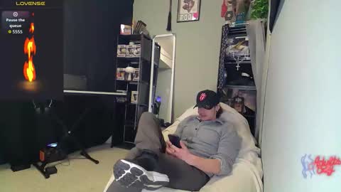 Snapshot of naturesbest951 chatting on 02-14-26, 01:57 NATURESBEST online show from 02-14-26, 01:57