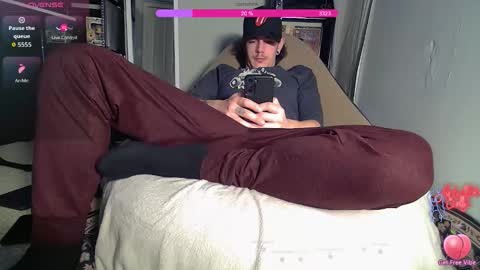 Snapshot of naturesbest951 chatting on 02-15-26, 06:54 NATURESBEST online show from 02-15-26, 06:54