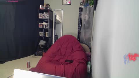 Snapshot of naturesbest951 chatting on 02-18-26, 02:07 NATURESBEST online show from 02-18-26, 02:07