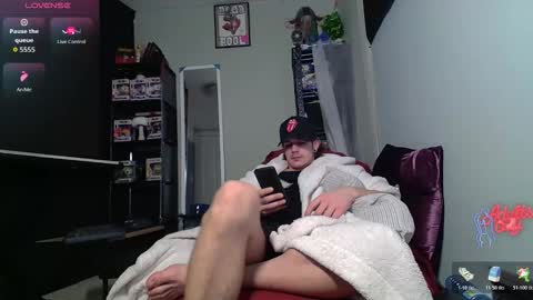 Snapshot of naturesbest951 chatting on 02-20-26, 08:05 NATURESBEST online show from 02-20-26, 08:05