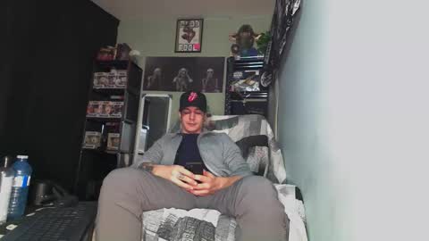 Snapshot of naturesbest951 chatting on 03-27-26, 04:07 NATURESBEST online show from 03-27-26, 04:07