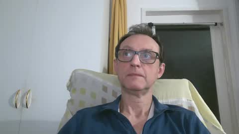 naturista25 online show from 12-18-25, 05:41