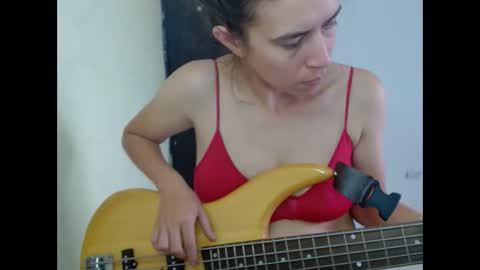 Snapshot of natutalcorps chatting on 10-04-25, 12:58 natutalcorps online show from 10-04-25, 12:58