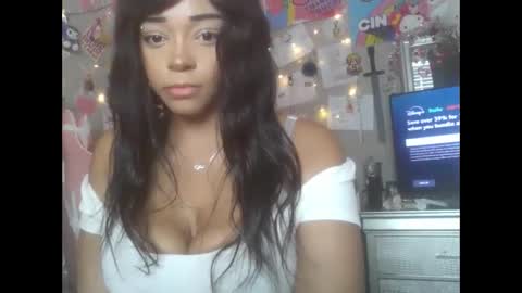Snapshot of natxurall chatting on 09-21-25, 05:47 Amara rose online show from 09-21-25, 05:47