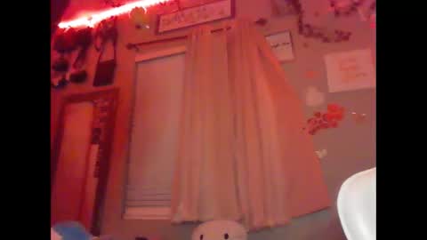 Snapshot of natxurall chatting on 05-23-26, 04:39 Amara rose online show from 05-23-26, 04:39
