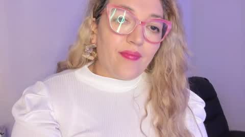 Nataly online show from 12-17-25, 08:48