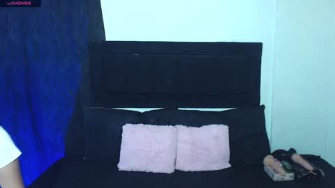 naty_cami_ online show from 01-23-25, 12:25