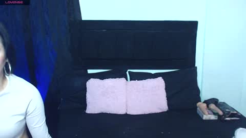 naty_cami_ online show from 01-30-25, 05:49
