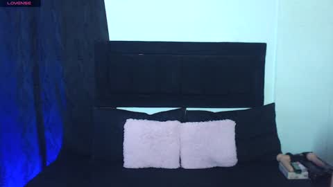 naty_cami_ online show from 01-31-25, 10:10