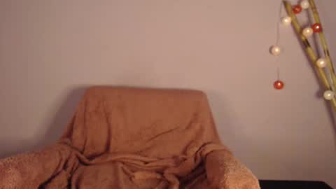 Snapshot of naty_naturalgirl chatting on 12-25-24, 07:34 Nataly online show from 12-25-24, 07:34