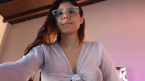 Naty Saenz online show from 12-23-24, 01:03