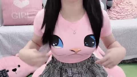 Snapshot of natycutiegirl chatting on 09-13-25, 02:22 Kiki online show from 09-13-25, 02:22