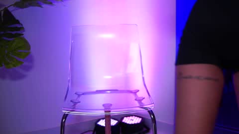 Snapshot of natydesiree chatting on 12-18-24, 07:41 Naty online show from 12-18-24, 07:41