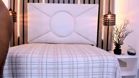 natzuki_ online show from 05-14-26, 12:01