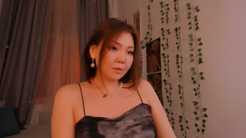 Snapshot of natzuko chatting on 01-27-25, 03:28 Ask me    join my club press on button online show from 01-27-25, 03:28