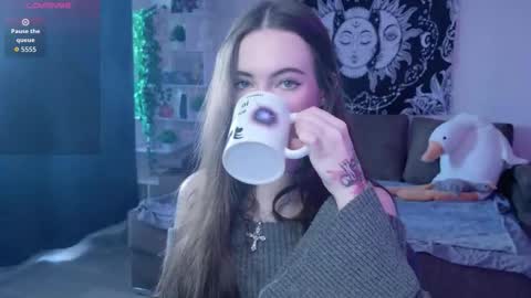 Snapshot of naugghtynikki chatting on 09-11-25, 04:23 Nikki online show from 09-11-25, 04:23