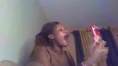 Snapshot of naughty8779 chatting on 09-21-25, 07:15 naughty8779 online show from 09-21-25, 07:15