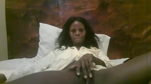 alisha online show from 05-12-26, 01:52