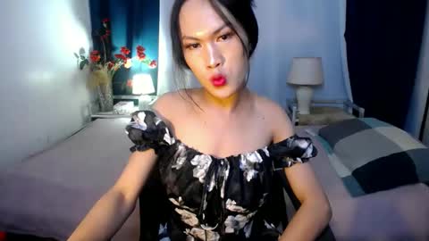 Snapshot of naughty_betany chatting on 02-14-25, 02:33 naughty_betany online show from 02-14-25, 02:33