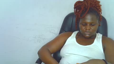 Snapshot of naughty_bitch0 chatting on 05-12-26, 06:49 Jasmin online show from 05-12-26, 06:49