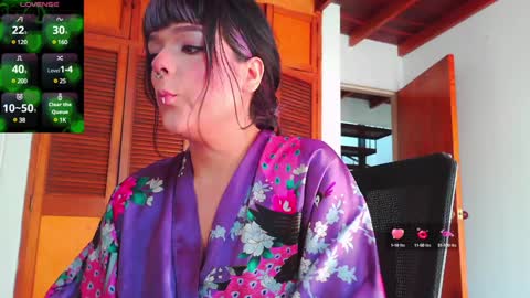 Em  please help me reach 100 thumbs up 3 online show from 01-19-25, 09:23